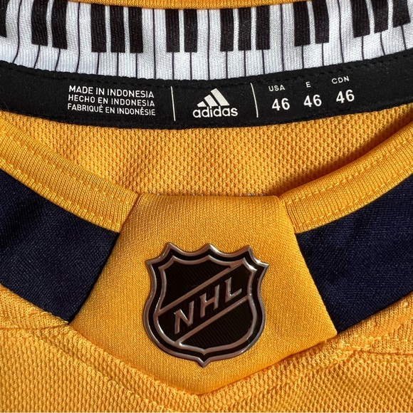 ADIDAS / NASHVILLE PREDATORS / NHL GOLD WATSON 51 LONG SLEEVE HOCKEY JERSEY - Picture 9 of 12